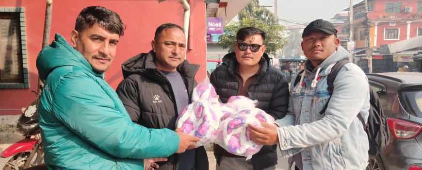 लोकतान्त्रिक खेलकुद संघ इटहरीद्वारा फुटबल हस्तान्तरण